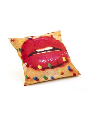 Cushion Mouth with Pins Toiletpaper
